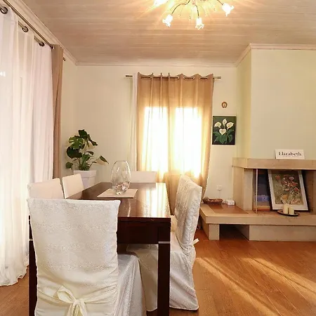 Elizabeth - 3br Spacious Vragkaniotika