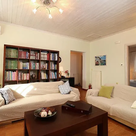 Villa Elizabeth - 3br Spacious Vragkaniotika