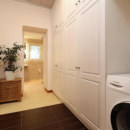 Elizabeth - 3br Spacious Villa