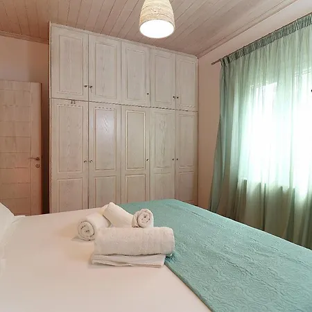 Elizabeth - 3br Spacious * Vragkaniotika
